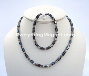 magnetic bead necklace